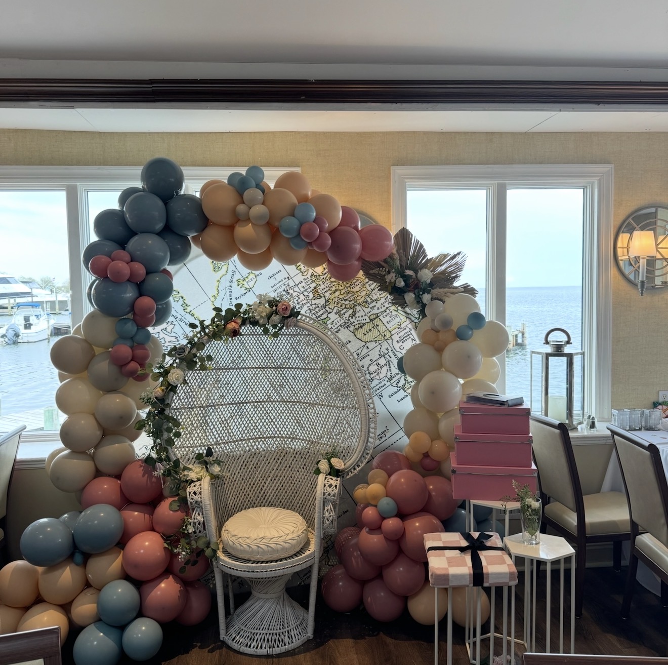 Custom Balloon Arch